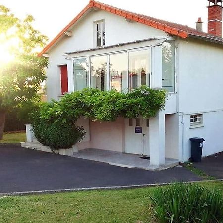 Saint-Germain-LembronGite Pavillon Kifadonfe 3 Ch Avec Cour Et Jardin Clos别墅 外观 照片