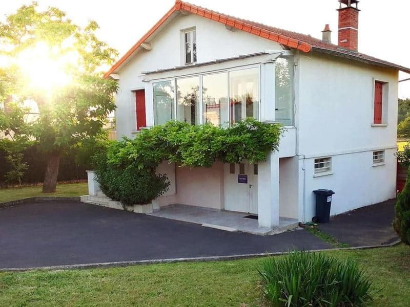 Saint-Germain-LembronGite Pavillon Kifadonfe 3 Ch Avec Cour Et Jardin Clos别墅 外观 照片